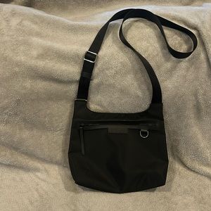 EUC Longchamp Black Nylon Crossbody Bag